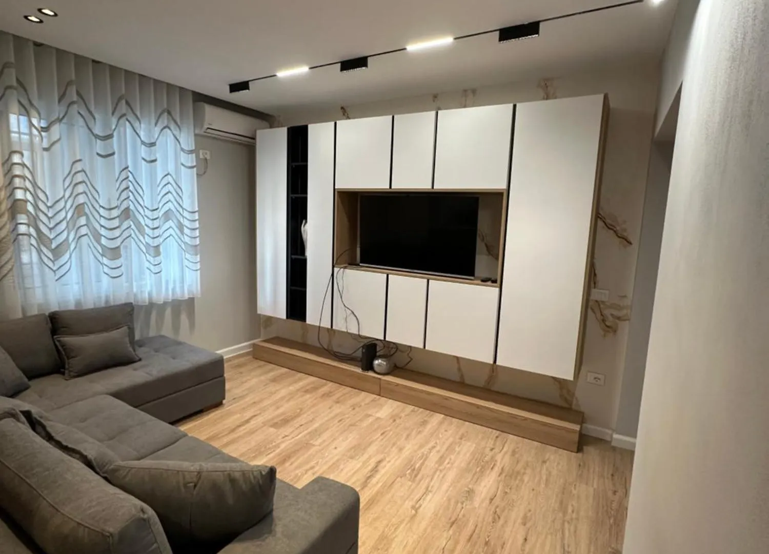 Vivar Apartments 0*, Tirana Albania