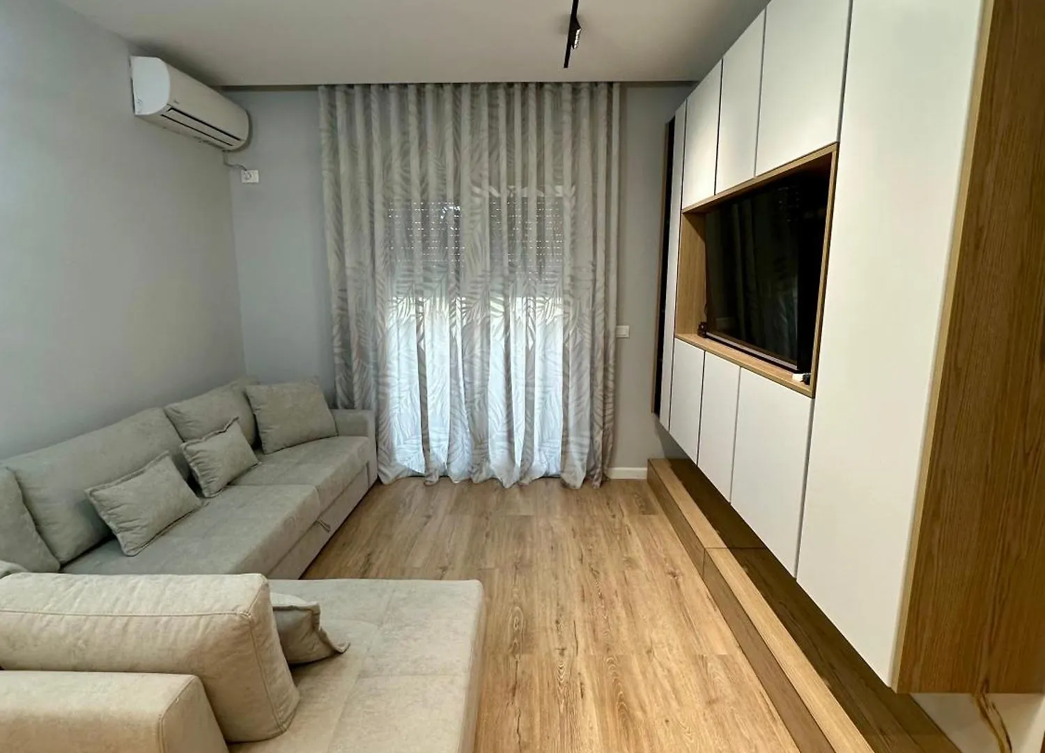 Vivar Apartments Tirana 0*,  Albania